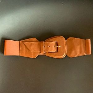 Stretch Waist Belt Pleather in Tan